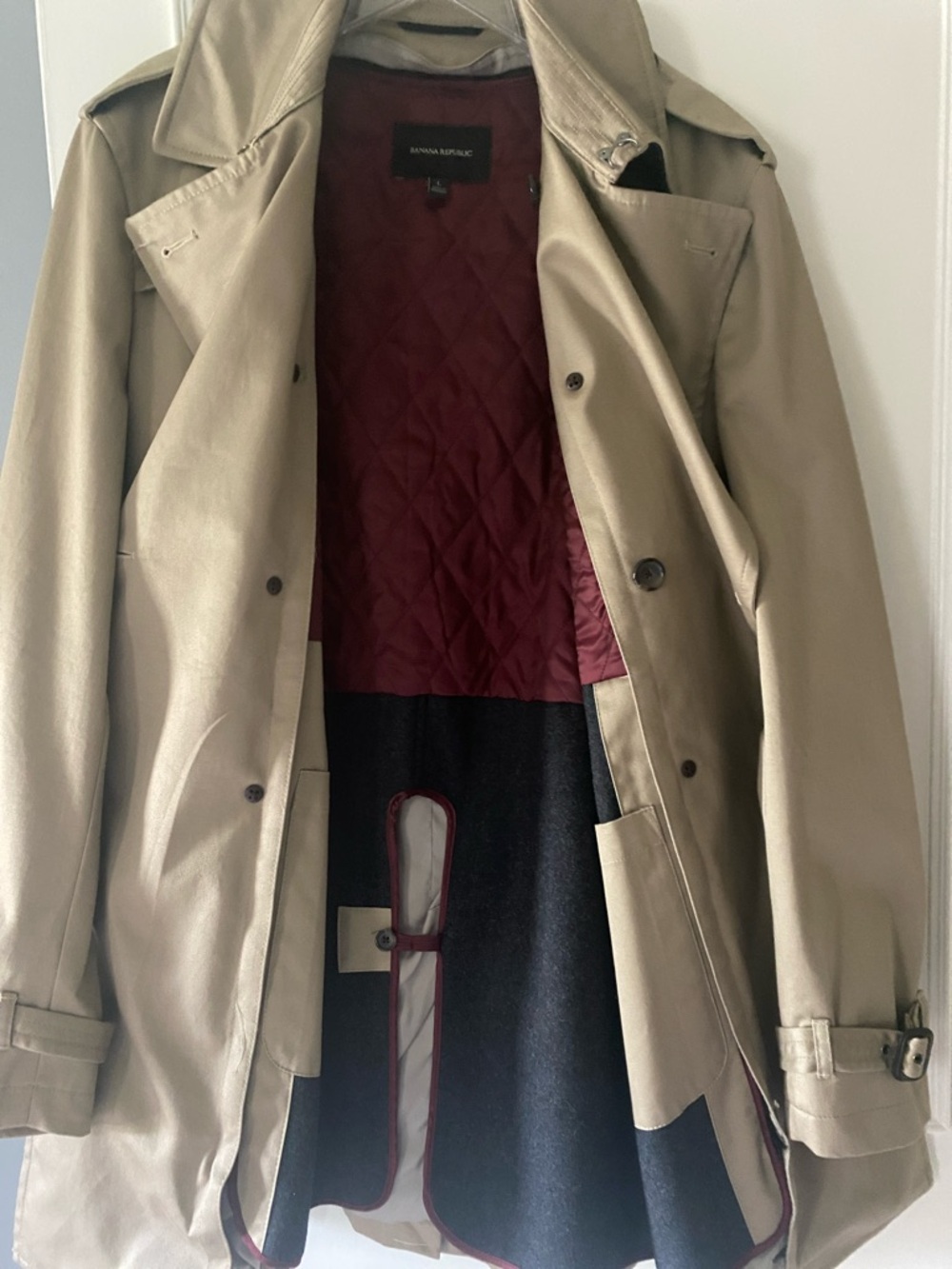 Banana Republic Khaki Trench Coat with Belt and removable liner - Picture 4 of 4